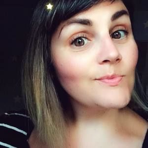 Meet your Posher, Elise